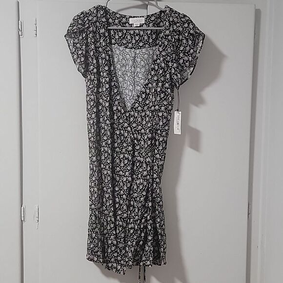 Velvet Graham & Spencer Amaury Wrap Dress - Picture 4 of 6